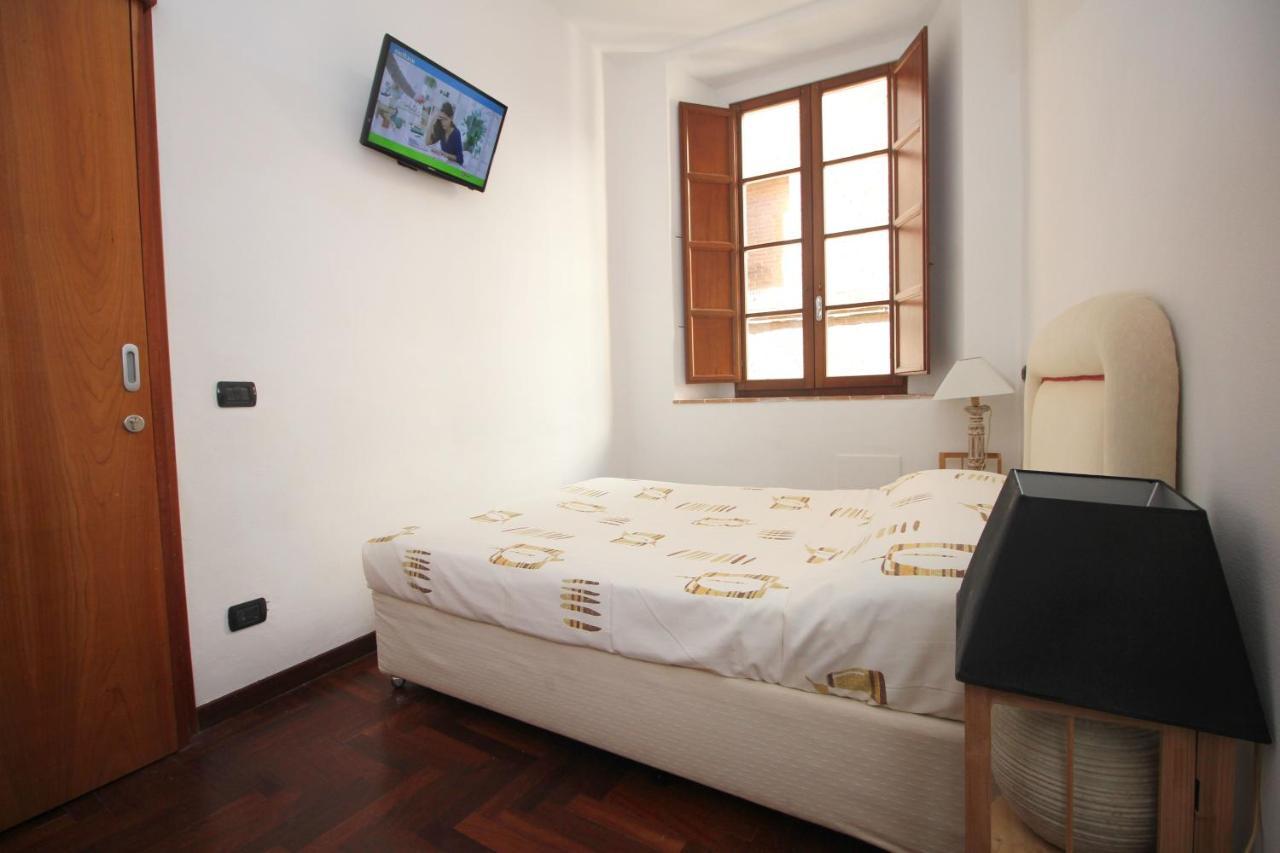 Logge Del Papa Apartment Siena Buitenkant foto